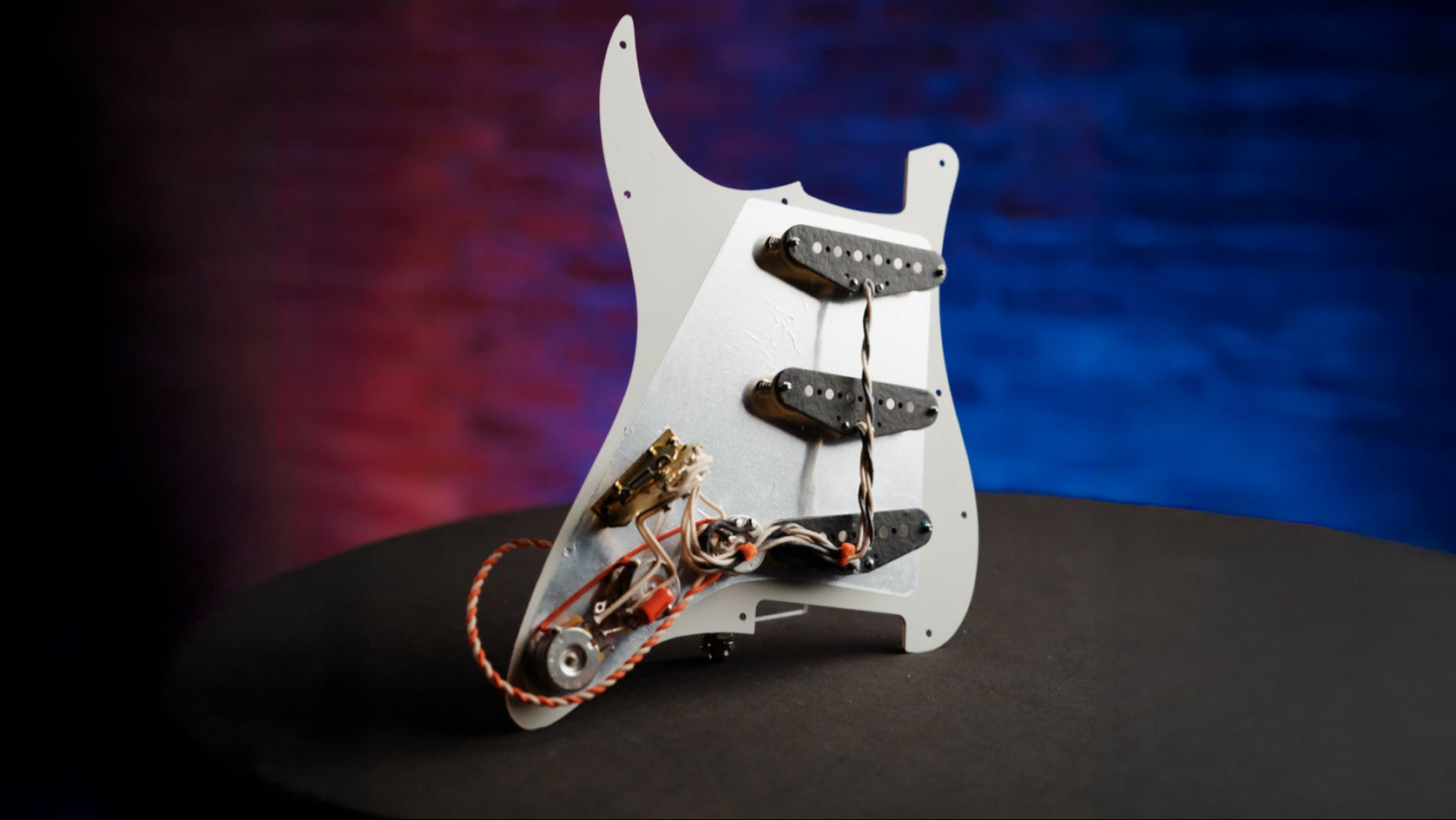 ギター 920D custom  shop fender Seymour duncan 920D Custom Loaded Pickguard Seymour Duncan Everything Axe 2